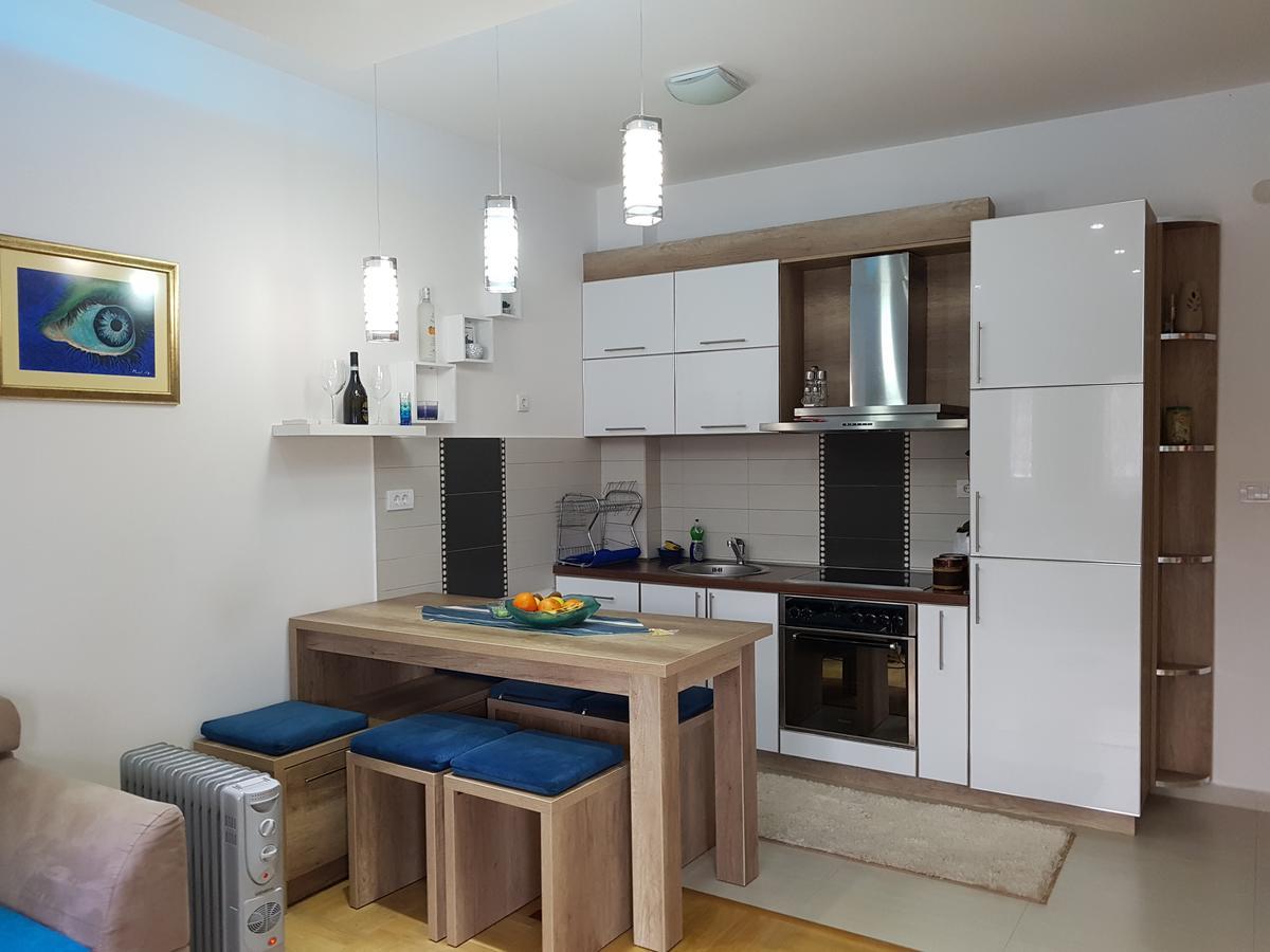 Apartman Dajana Ulcinj Exterior foto